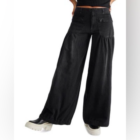 NWOT free people We The Free Black lotus baggy low rise pants size 24W - Picture 2 of 8